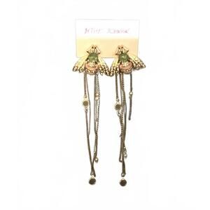 O88 Queen Bee Earrings